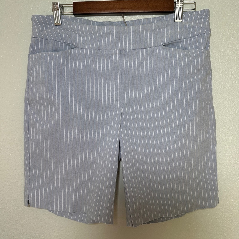 Hilary Radley NY Womens Pinstripe Pull On Bermuda Shorts Blue White Stretch
L